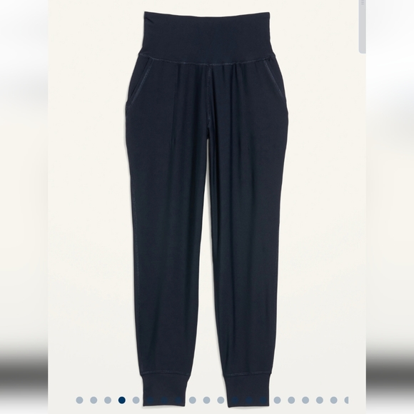 Old Navy High Waisted Power Soft Joggers - Picture 4 of 9
